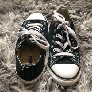 Black Converse